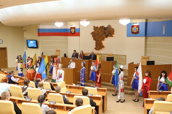 bakaev-kostyumy