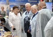 Встреча депутатов с представителями АПК на заводе минеральной воды, село Ундоры, 3 апреля 2024 года 