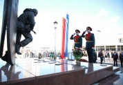 Возложение цветов к памятнику Дмитрию Разумовскому (03.09.2022)