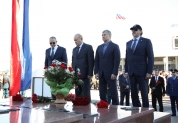 Возложение цветов к памятнику Дмитрию Разумовскому (03.09.2022)