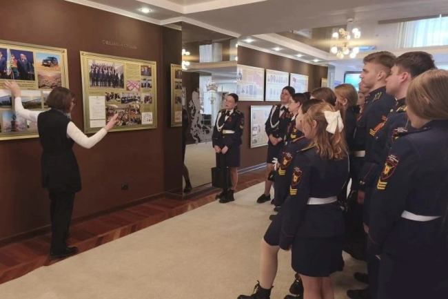 vystavka-parlamentarizm